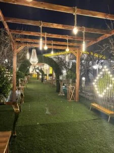 باغ تالار عمارت آمالیس کرج