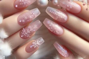 مراقبت از ناخن عروس : ناخن های طراحی شده به رنگ ملایم صورتی و سفید